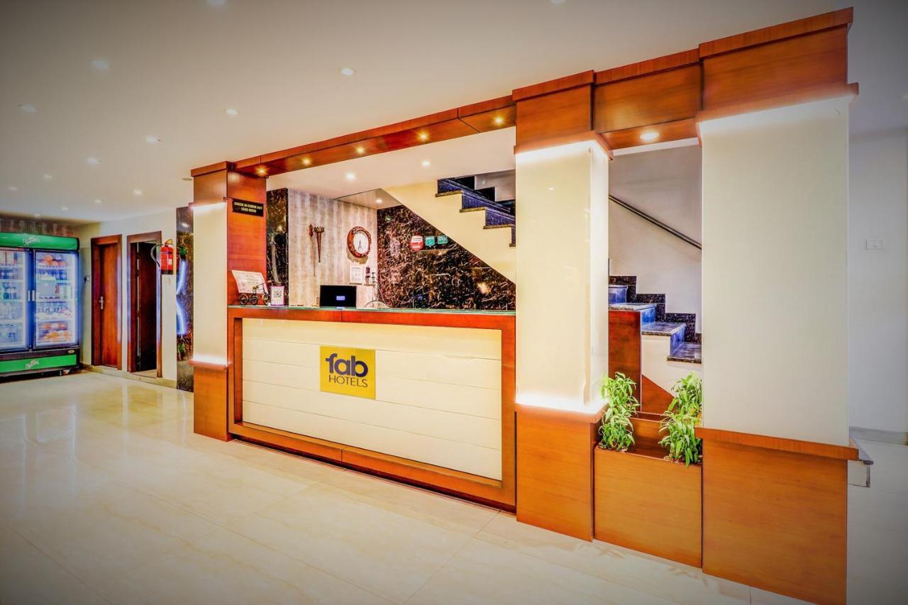 Fabhotel Sain Dass Канпур Екстериор снимка