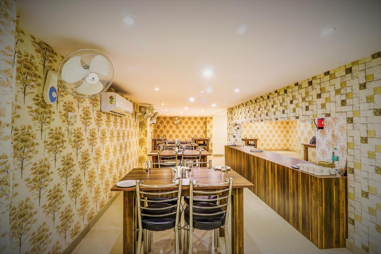 Fabhotel Sain Dass Канпур Екстериор снимка